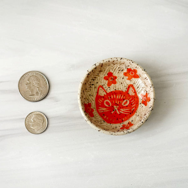 Small Cute Hand Painted Sgraffito Carved Orange Cat Ceramic Ring Dish 4