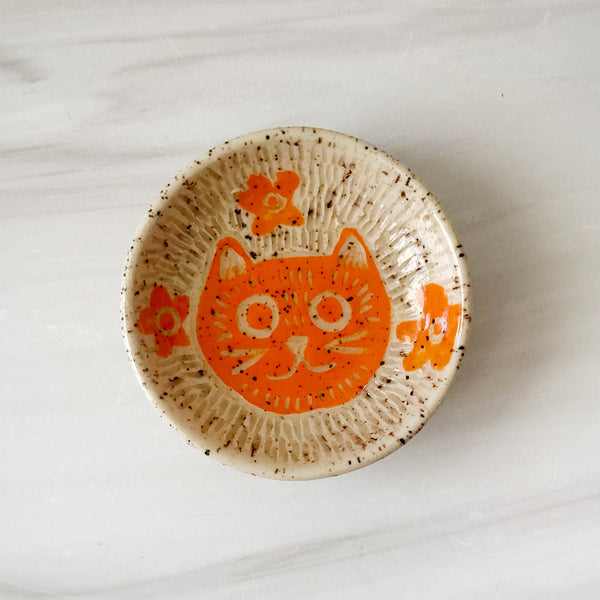 Small Cute Hand Painted Sgraffito Carved Light Orange Cat Ceramic Ring Dish 9