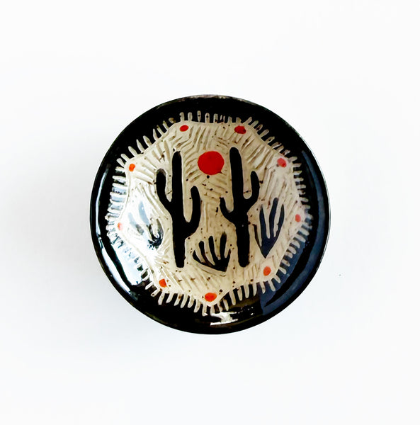 Small Hand Painted Sgraffito Carved Desert Cactus Ceramic Ring Dish 1