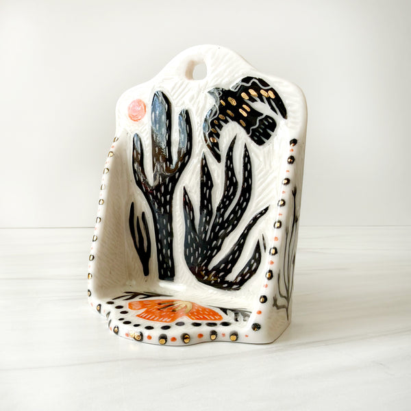 Ceramic Desert Porcelain with Gold Luster Shrine